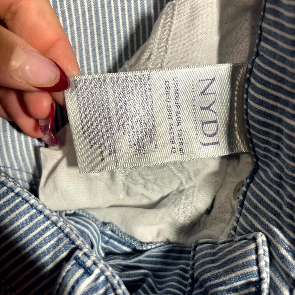 NYDJ Cropped Pants Womens 8 Blue Pinstriped Casual 30X23 Beachy Capri Mom Preppy - Picture 8 of 10